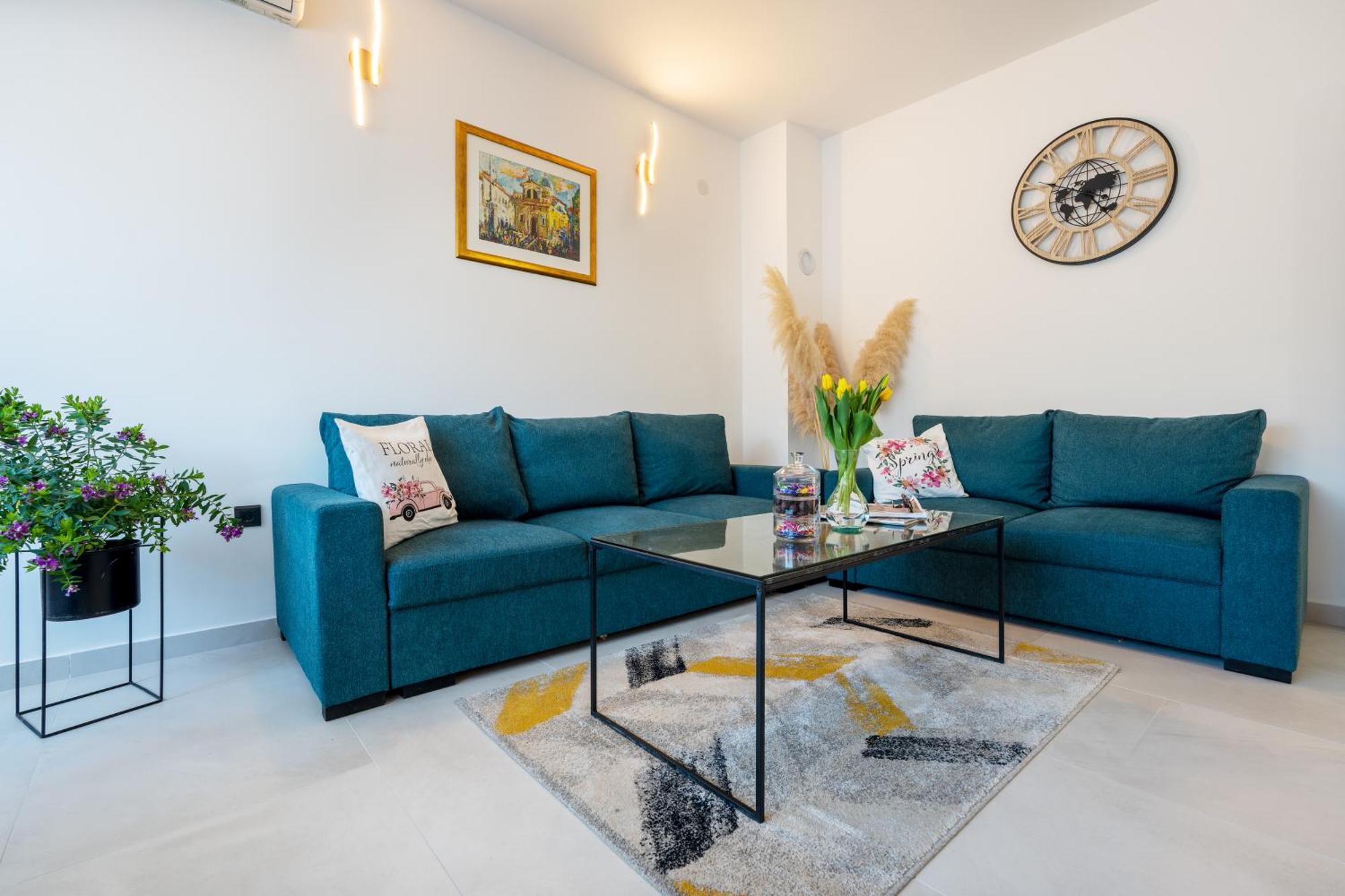Villa Ivona With Swimming Pool And Jacuzzi Oslje المظهر الخارجي الصورة