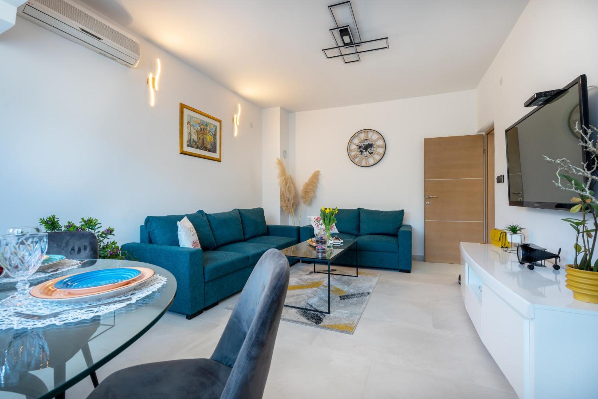 Villa Ivona With Swimming Pool And Jacuzzi Oslje المظهر الخارجي الصورة