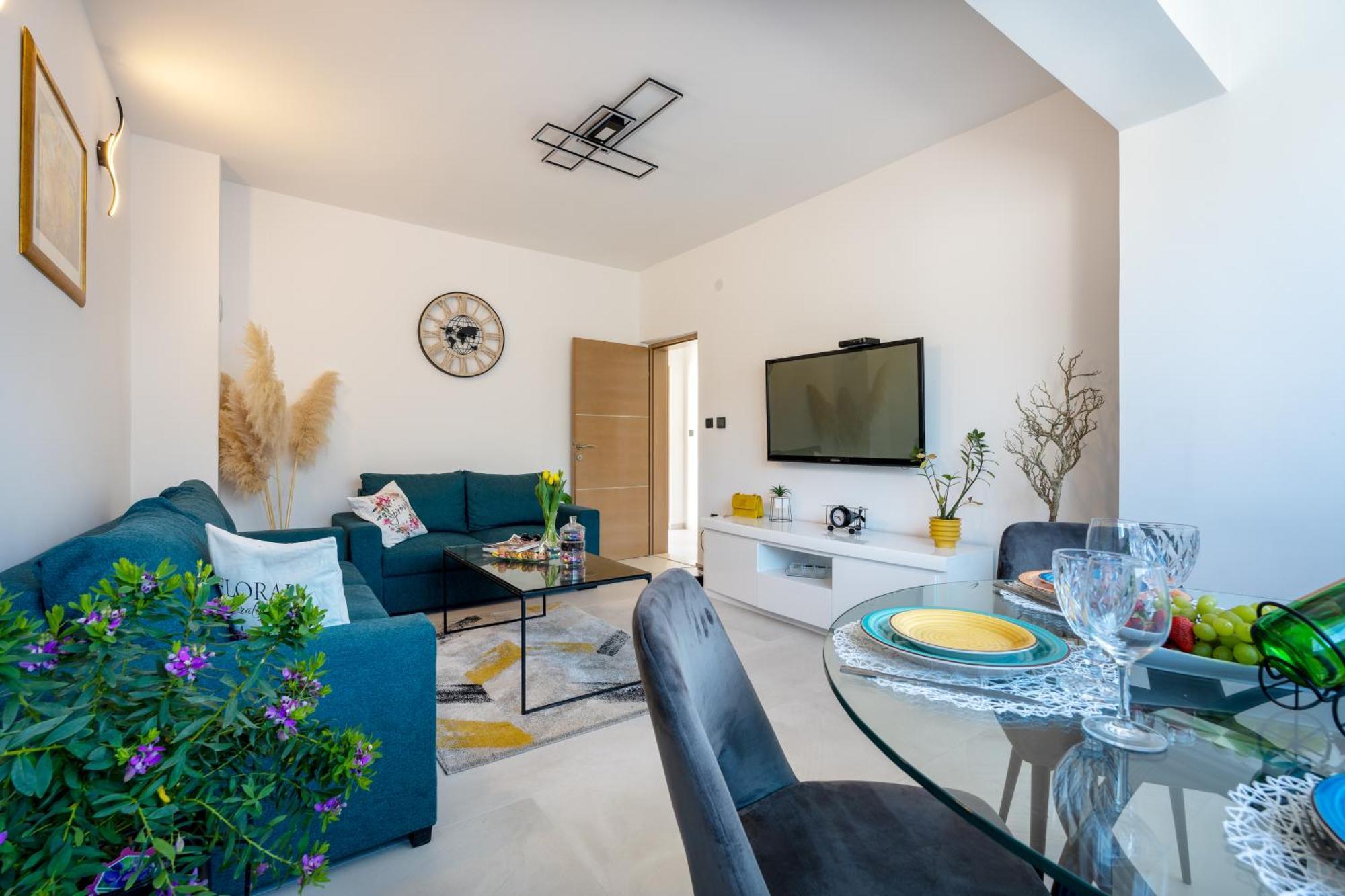 Villa Ivona With Swimming Pool And Jacuzzi Oslje المظهر الخارجي الصورة