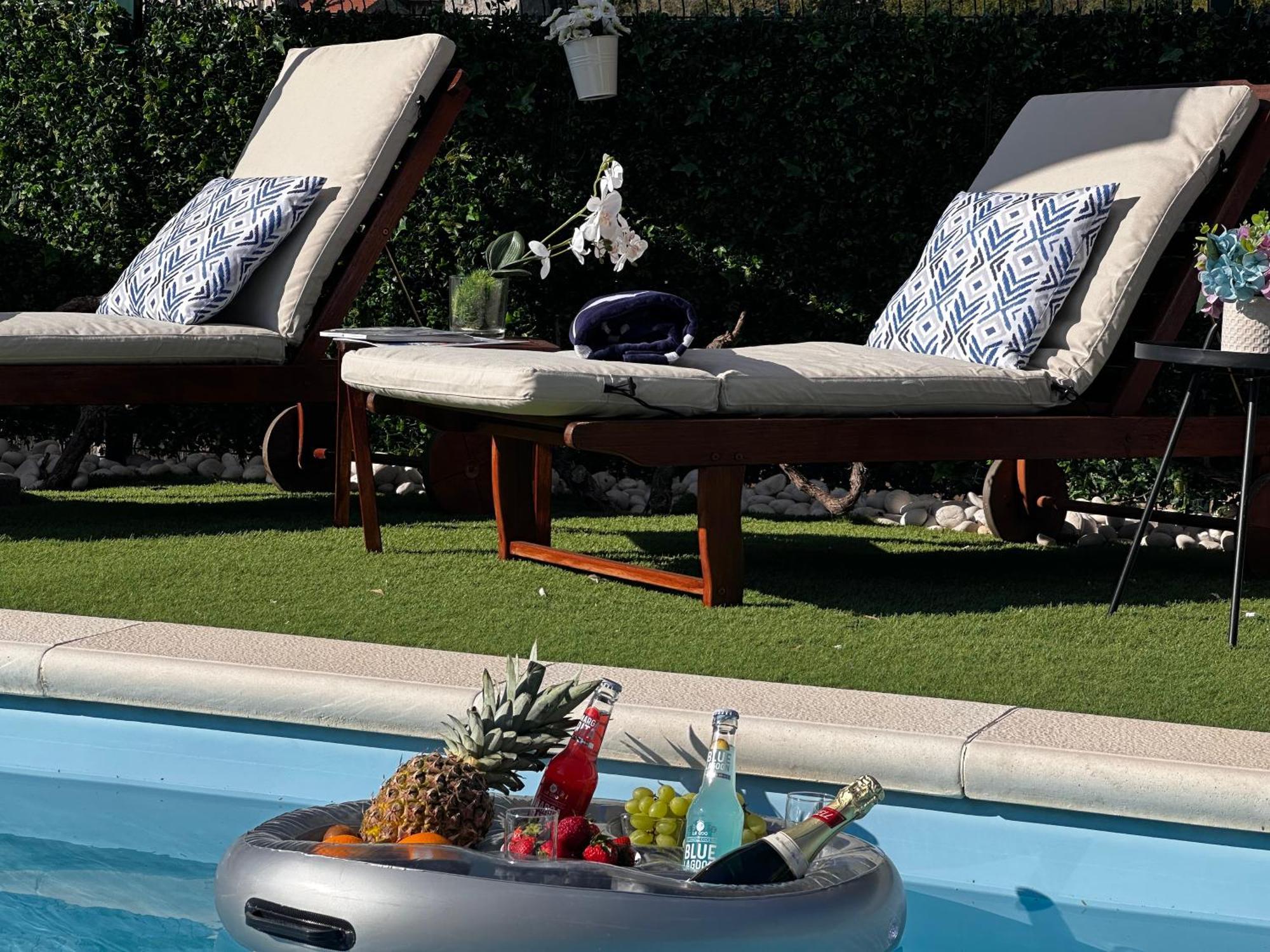 Villa Ivona With Swimming Pool And Jacuzzi Oslje المظهر الخارجي الصورة